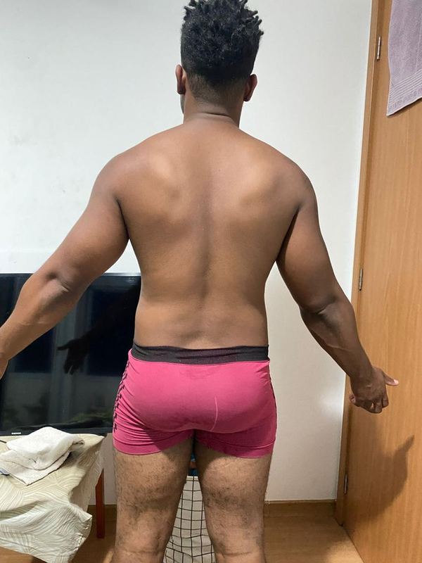Aluno antes do acompanhamento, vista posterior